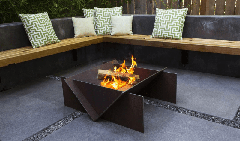 outdoor fire pit
